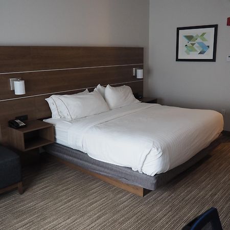 יולי Holiday Inn Express Hotel & Suites Jacksonville North-Fernandina By Ihg מראה חיצוני תמונה