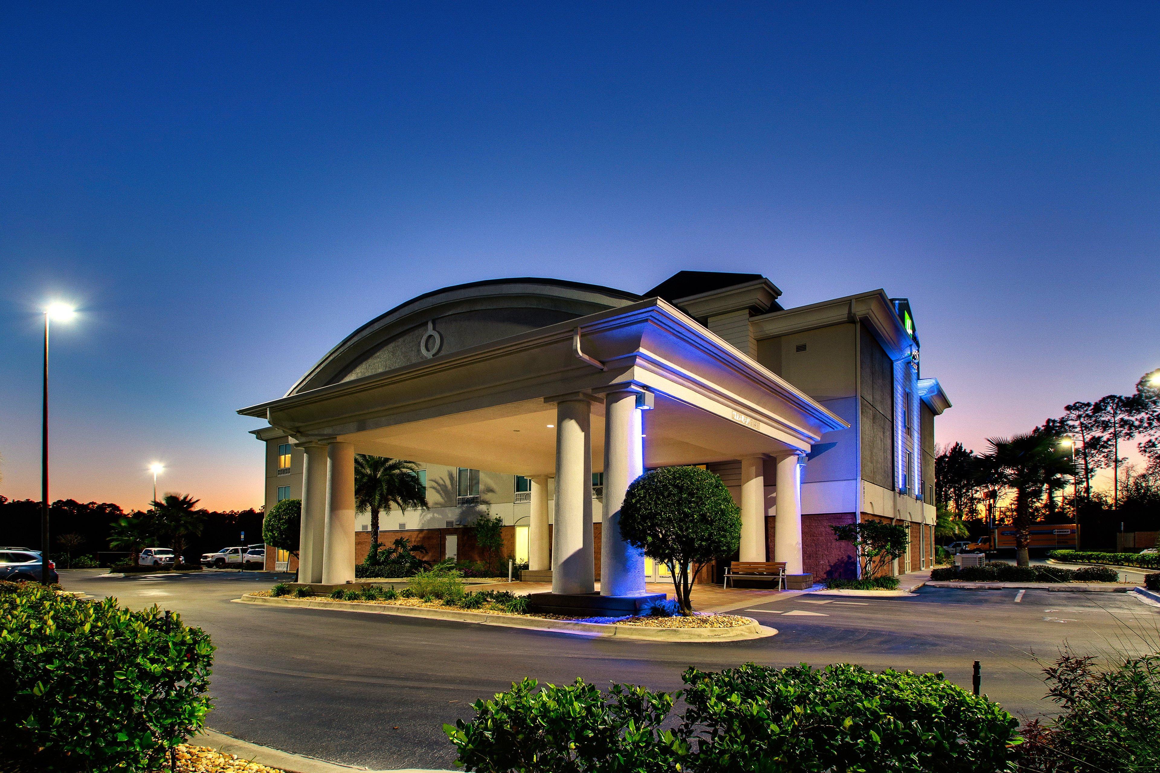 יולי Holiday Inn Express Hotel & Suites Jacksonville North-Fernandina By Ihg מראה חיצוני תמונה