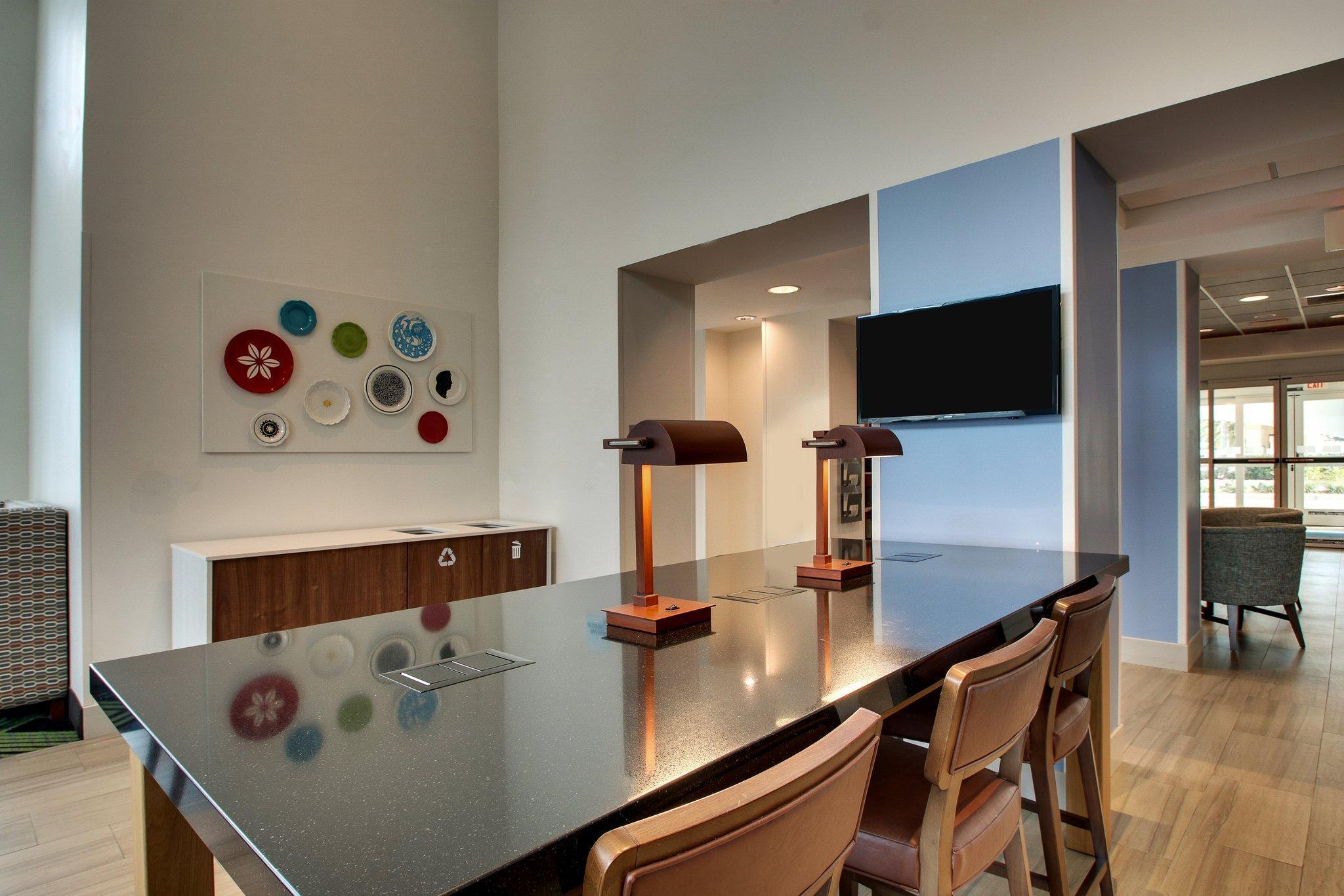 יולי Holiday Inn Express Hotel & Suites Jacksonville North-Fernandina By Ihg מראה חיצוני תמונה